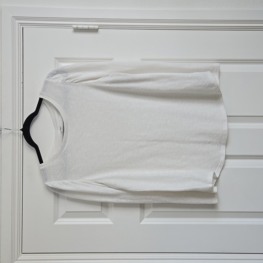 Old Navy white top